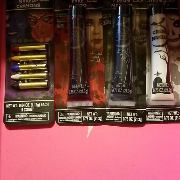 5 packs of Halloween makeup - Picture 1 of 1